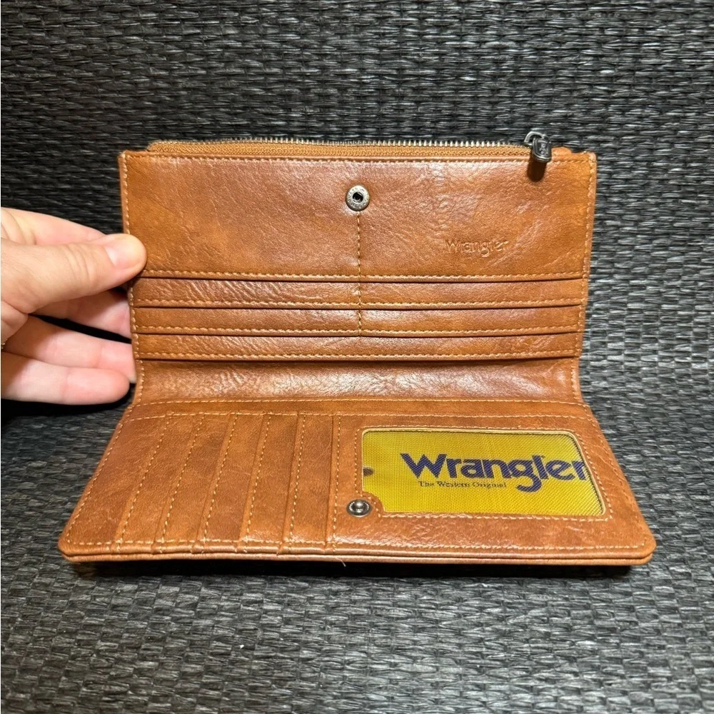 Wrangler Tan Quilted Women's Wallet
